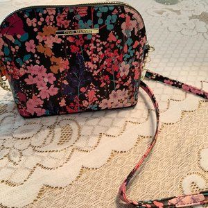 STEVE MADDEN OVER THE SHOULDER BAG